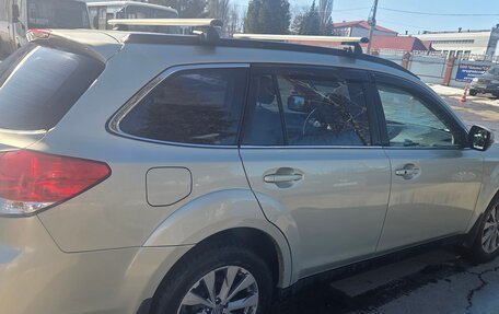 Subaru Outback IV рестайлинг, 2011 год, 1 500 000 рублей, 3 фотография