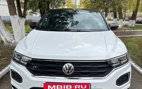 Volkswagen T-Roc I, 2019 год, 2 100 000 рублей, 4 фотография