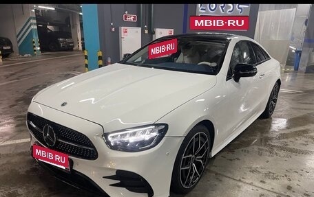 Mercedes-Benz E-Класс, 2021 год, 5 500 000 рублей, 2 фотография