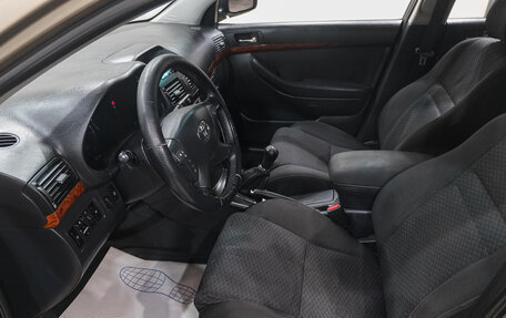 Toyota Avensis III рестайлинг, 2005 год, 749 000 рублей, 12 фотография