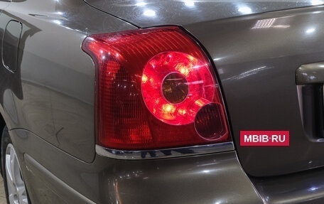 Toyota Avensis III рестайлинг, 2005 год, 749 000 рублей, 7 фотография