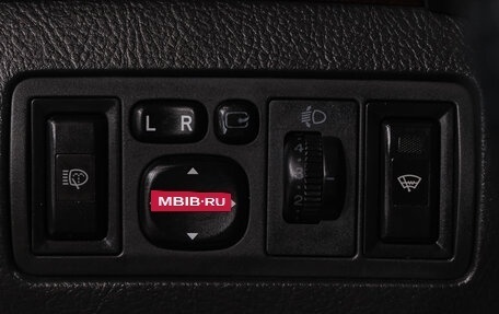 Toyota Avensis III рестайлинг, 2005 год, 749 000 рублей, 22 фотография