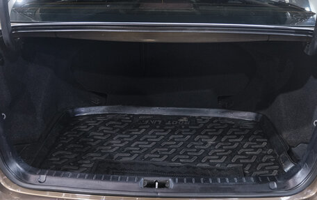 Toyota Avensis III рестайлинг, 2005 год, 749 000 рублей, 32 фотография