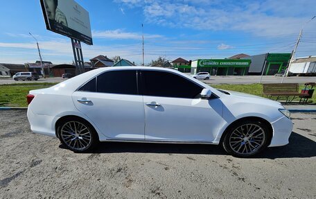Toyota Camry, 2013 год, 1 560 000 рублей, 4 фотография