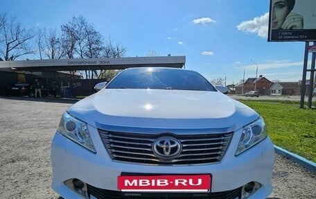 Toyota Camry, 2013 год, 1 560 000 рублей, 2 фотография