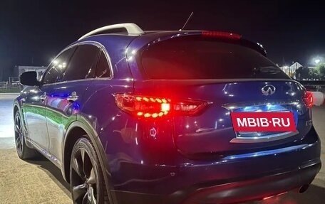 Infiniti FX II, 2012 год, 2 000 000 рублей, 10 фотография