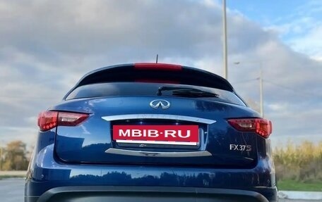 Infiniti FX II, 2012 год, 2 000 000 рублей, 23 фотография