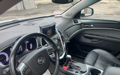 Cadillac SRX II рестайлинг, 2011 год, 1 400 000 рублей, 10 фотография