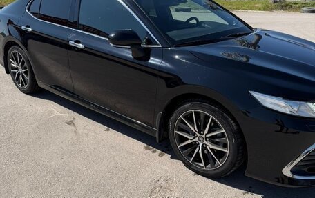 Toyota Camry, 2018 год, 2 900 000 рублей, 5 фотография