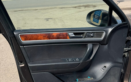 Volkswagen Touareg III, 2010 год, 1 400 000 рублей, 10 фотография