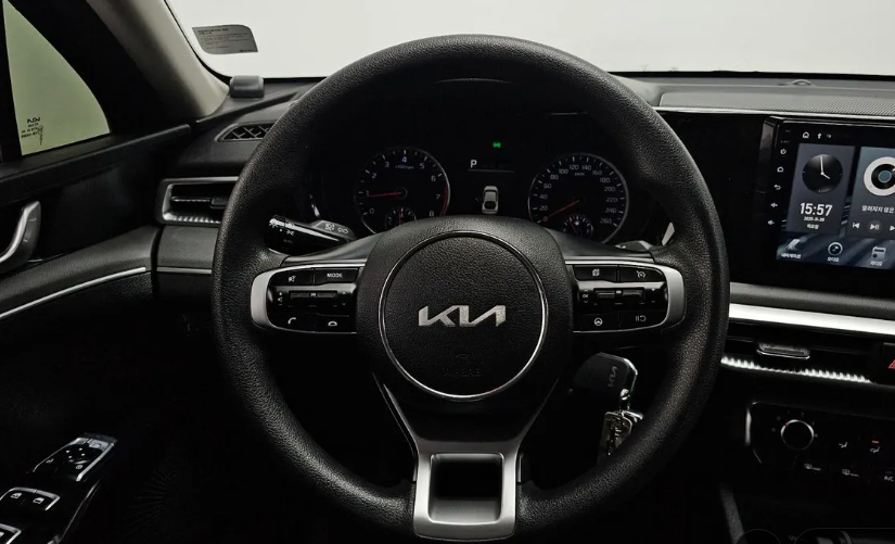 KIA K5 II, 2023 год, 1 980 000 рублей, 11 фотография