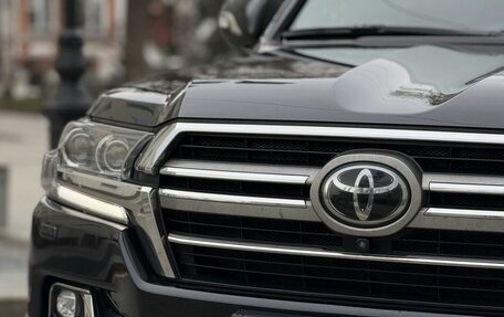 Toyota Land Cruiser 200, 2019 год, 6 400 000 рублей, 9 фотография