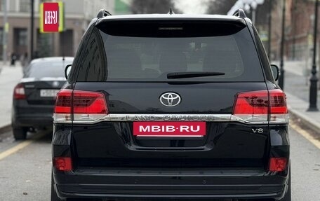 Toyota Land Cruiser 200, 2019 год, 6 400 000 рублей, 19 фотография