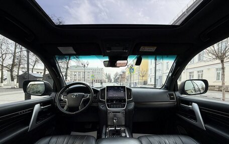 Toyota Land Cruiser 200, 2019 год, 6 400 000 рублей, 35 фотография