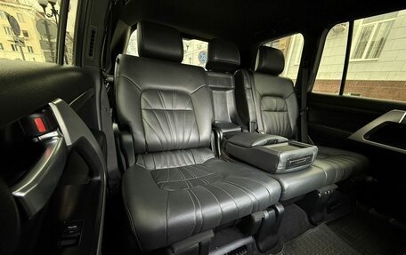 Toyota Land Cruiser 200, 2019 год, 6 400 000 рублей, 31 фотография