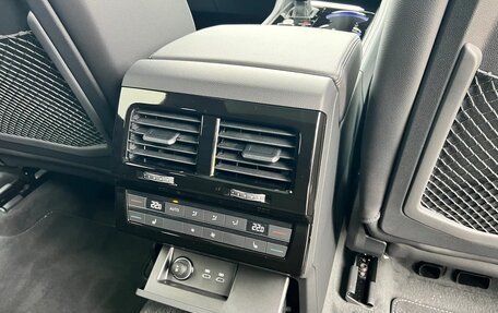 Volkswagen Touareg III, 2025 год, 9 900 000 рублей, 28 фотография