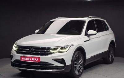 Volkswagen Tiguan II, 2022 год, 3 378 000 рублей, 1 фотография