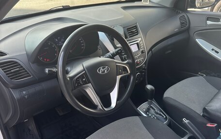 Hyundai Solaris II рестайлинг, 2011 год, 730 000 рублей, 6 фотография