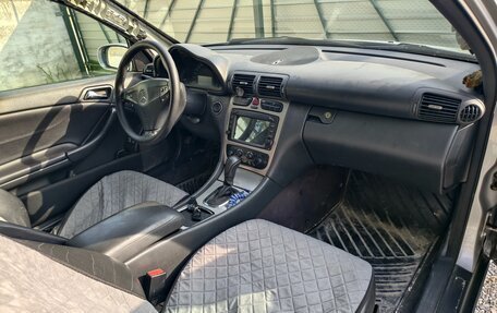 Mercedes-Benz C-Класс, 2002 год, 400 000 рублей, 4 фотография