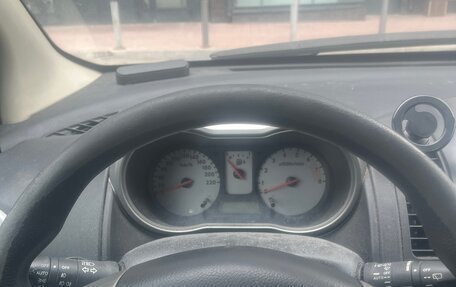 Nissan Note II рестайлинг, 2008 год, 700 000 рублей, 4 фотография