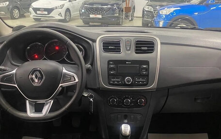 Renault Logan II, 2021 год, 858 000 рублей, 10 фотография