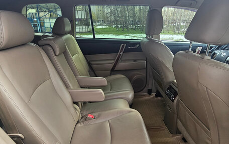 Toyota Highlander III, 2012 год, 2 500 000 рублей, 5 фотография
