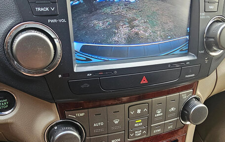 Toyota Highlander III, 2012 год, 2 500 000 рублей, 27 фотография