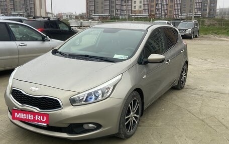 KIA cee'd III, 2014 год, 790 000 рублей, 2 фотография