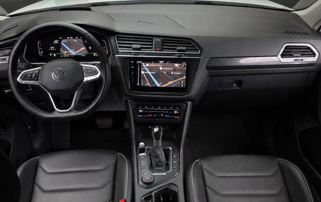 Volkswagen Tiguan II, 2022 год, 3 378 000 рублей, 8 фотография