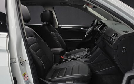 Volkswagen Tiguan II, 2022 год, 3 378 000 рублей, 13 фотография