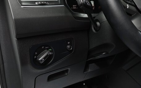 Volkswagen Tiguan II, 2022 год, 3 378 000 рублей, 23 фотография
