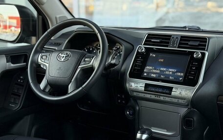 Toyota Land Cruiser Prado 150 рестайлинг 2, 2017 год, 5 300 000 рублей, 4 фотография