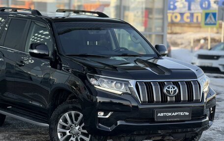 Toyota Land Cruiser Prado 150 рестайлинг 2, 2017 год, 5 300 000 рублей, 12 фотография