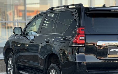 Toyota Land Cruiser Prado 150 рестайлинг 2, 2017 год, 5 300 000 рублей, 15 фотография