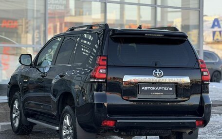 Toyota Land Cruiser Prado 150 рестайлинг 2, 2017 год, 5 300 000 рублей, 17 фотография