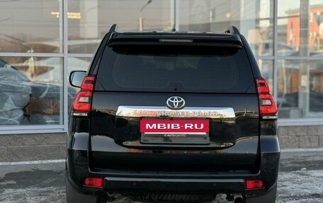 Toyota Land Cruiser Prado 150 рестайлинг 2, 2017 год, 5 300 000 рублей, 18 фотография