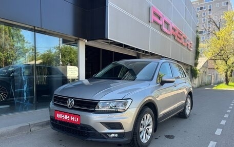 Volkswagen Tiguan II, 2020 год, 2 150 000 рублей, 1 фотография