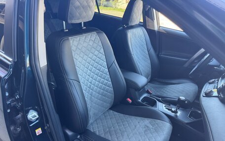 Toyota RAV4, 2018 год, 2 350 000 рублей, 15 фотография