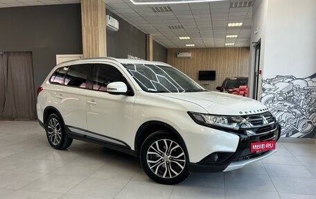 Mitsubishi Outlander III рестайлинг 3, 2015 год, 1 480 000 рублей, 3 фотография