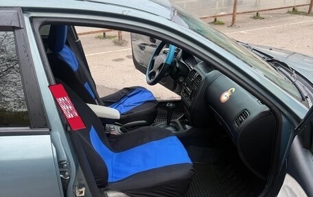 Mitsubishi Carisma I, 2002 год, 275 000 рублей, 7 фотография