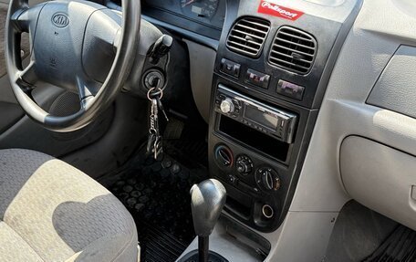 KIA Rio II, 2001 год, 148 000 рублей, 8 фотография