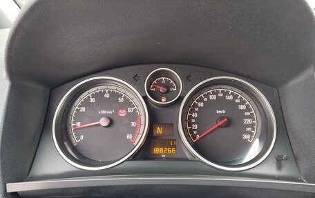 Opel Zafira B, 2013 год, 600 000 рублей, 23 фотография