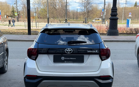 Toyota Yaris Cross, 2022 год, 1 500 000 рублей, 2 фотография