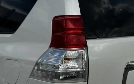Toyota Land Cruiser Prado 150 рестайлинг 2, 2011 год, 2 150 000 рублей, 10 фотография