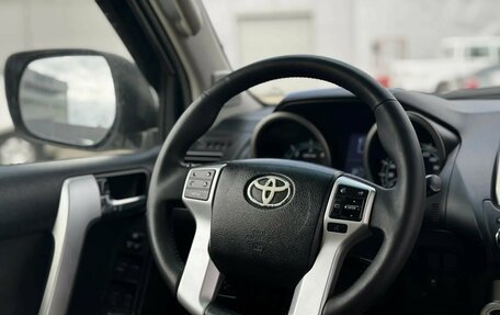 Toyota Land Cruiser Prado 150 рестайлинг 2, 2011 год, 2 150 000 рублей, 11 фотография
