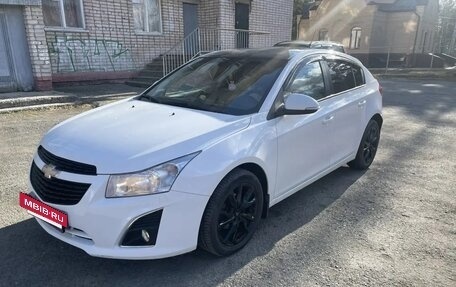 Chevrolet Cruze II, 2014 год, 880 000 рублей, 8 фотография