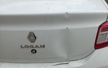 Renault Logan II, 2015 год, 650 000 рублей, 2 фотография