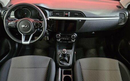 KIA Rio IV, 2018 год, 1 340 000 рублей, 9 фотография