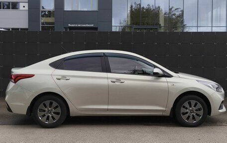 Hyundai Solaris II рестайлинг, 2018 год, 1 200 000 рублей, 6 фотография