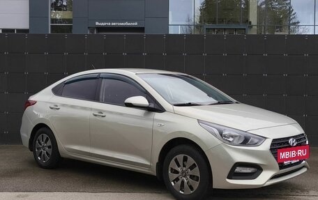 Hyundai Solaris II рестайлинг, 2018 год, 1 200 000 рублей, 5 фотография